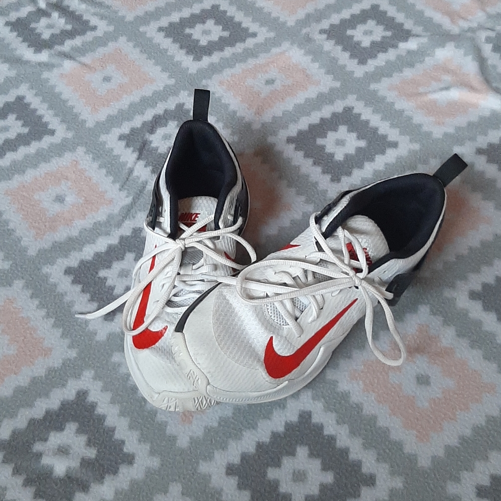 Nike volleyball shoes
